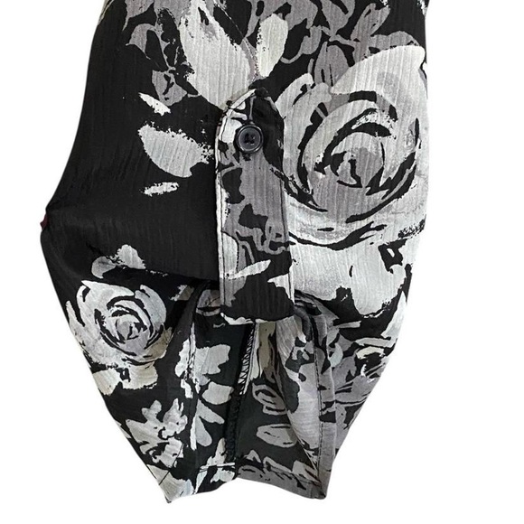 Black Gray Floral Button Down Top Women’s 2X Whimsygoth Dark Romantic 90’s Goth - Picture 3 of 6